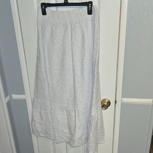 Time and Tru White Maxi Skirt